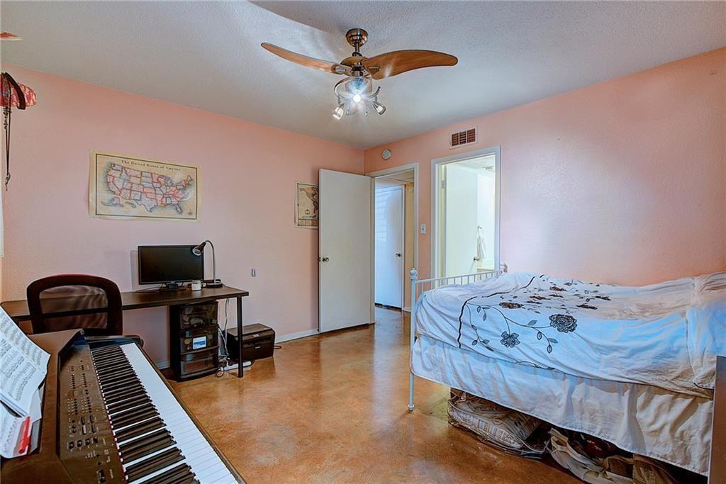 910 Duncan Ln # 7, Austin, TX 78705