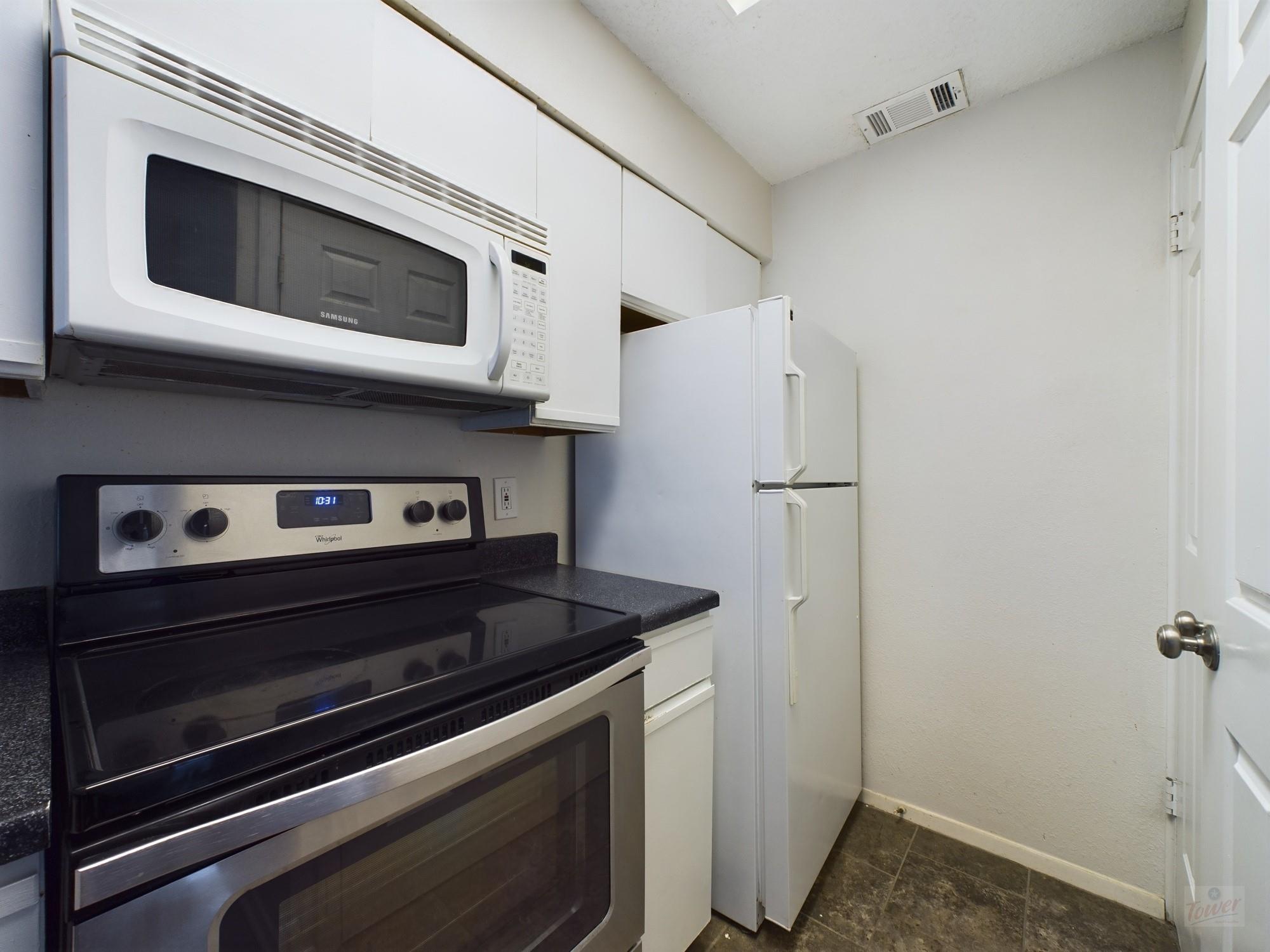 807 W 25th St # 304, Austin, TX 78705