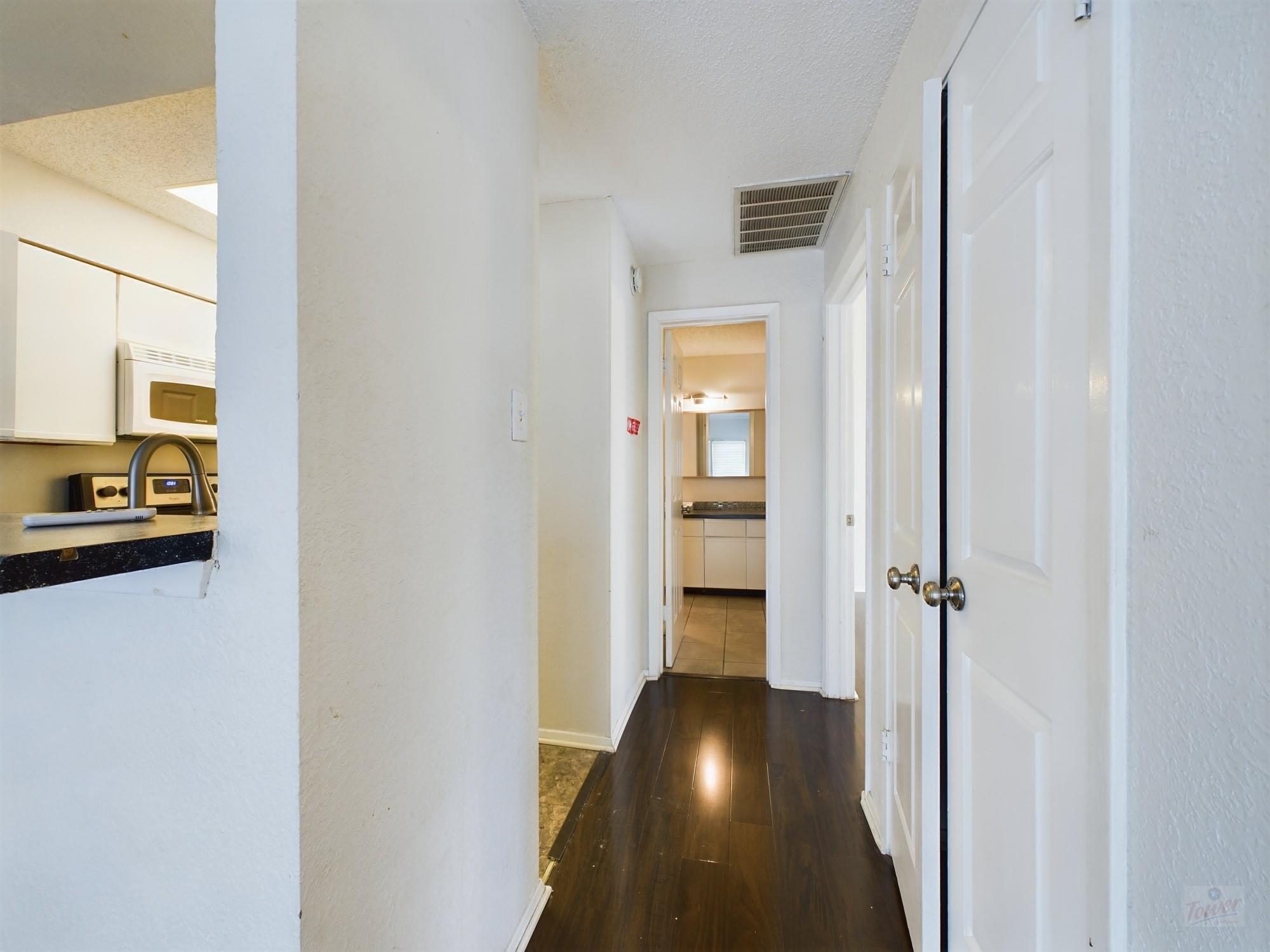 807 W 25th St # 304, Austin, TX 78705