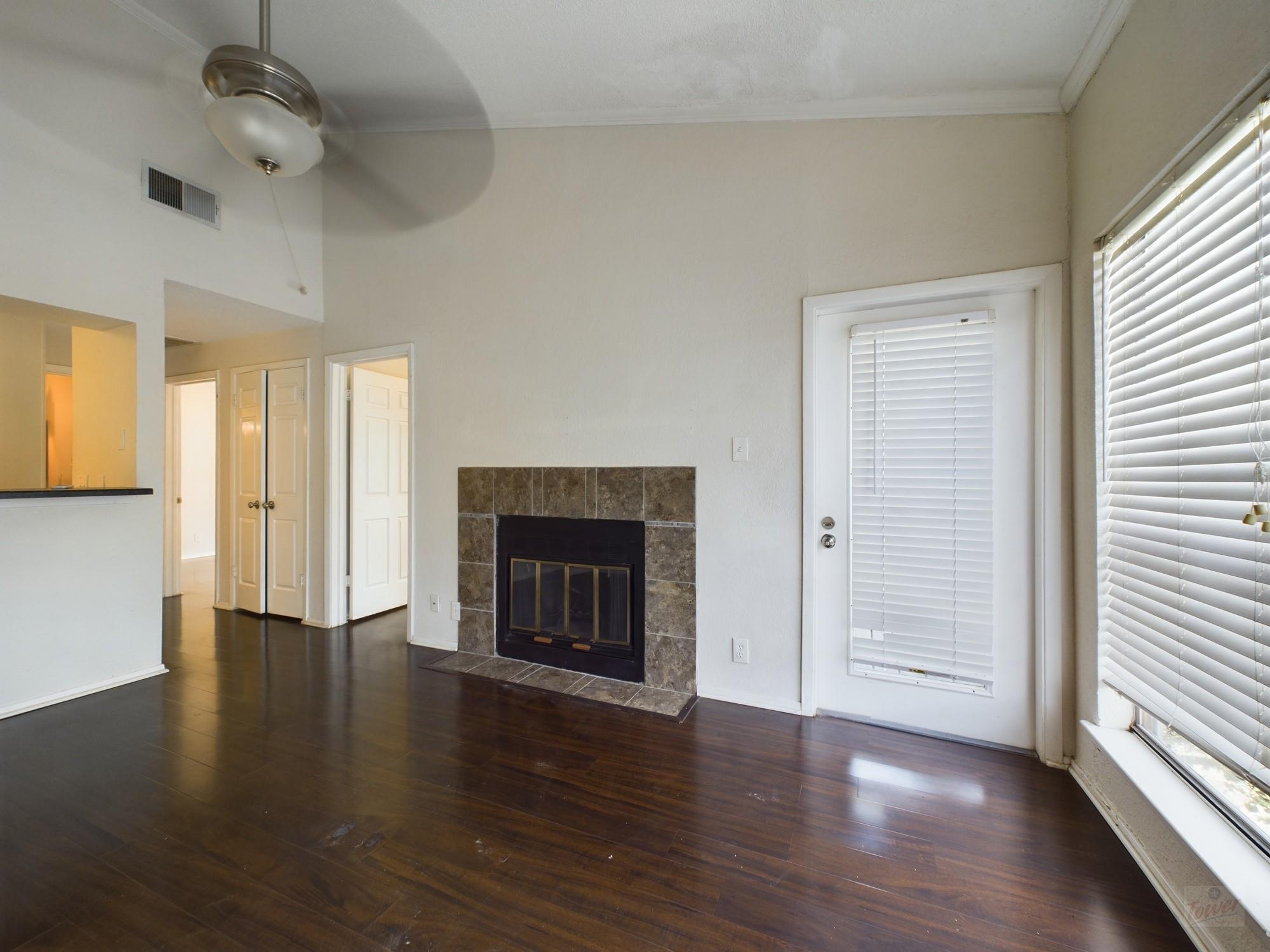 807 W 25th St # 304, Austin, TX 78705