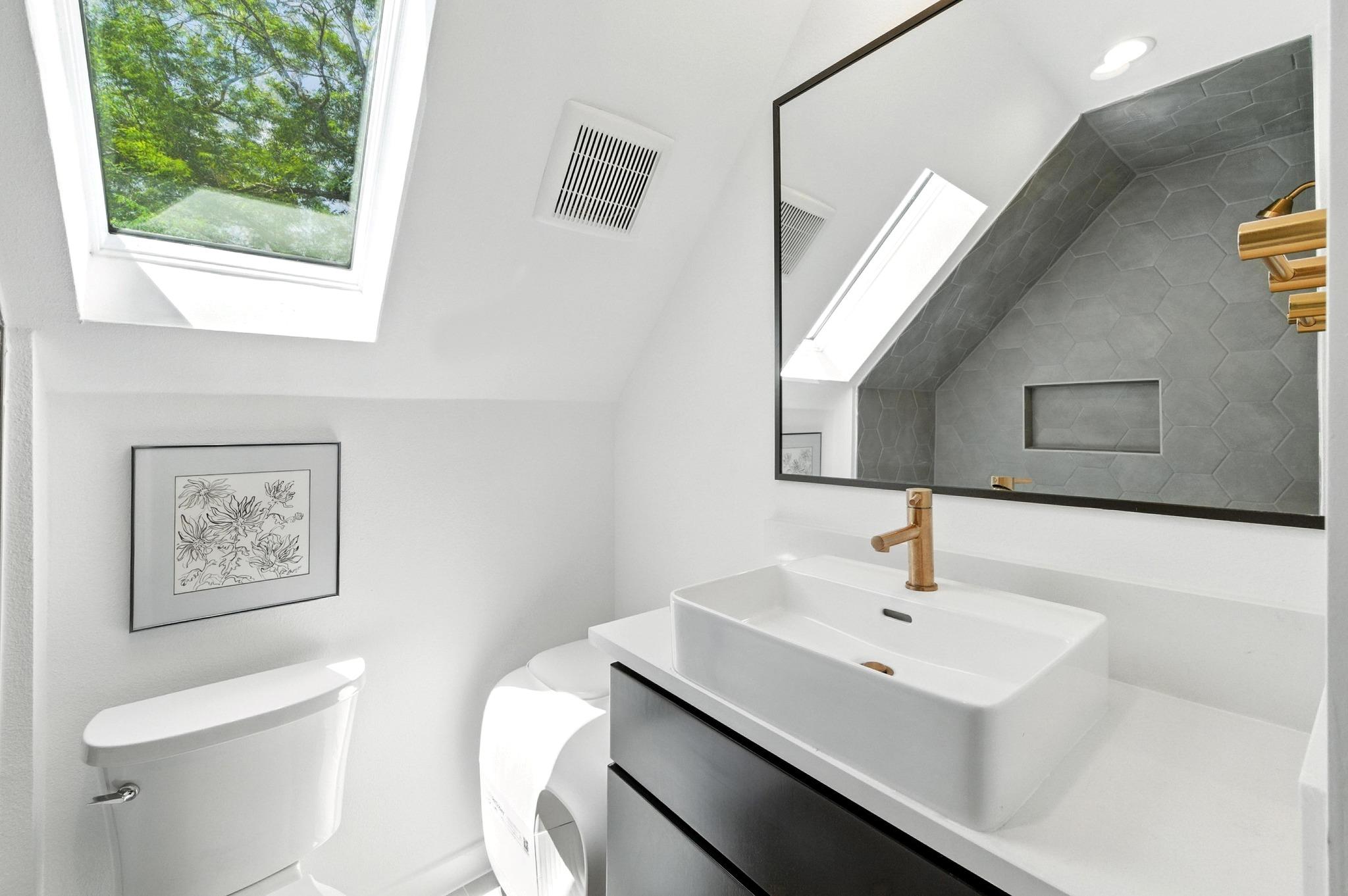 4614 Englewood Dr # 2, Austin, TX 78745