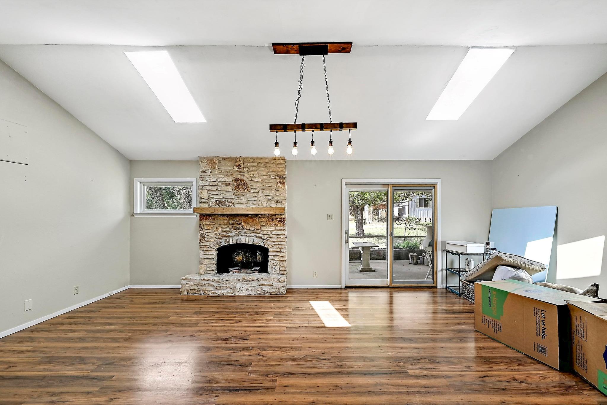 112 NE Skyview Ter, Leander, TX 78641