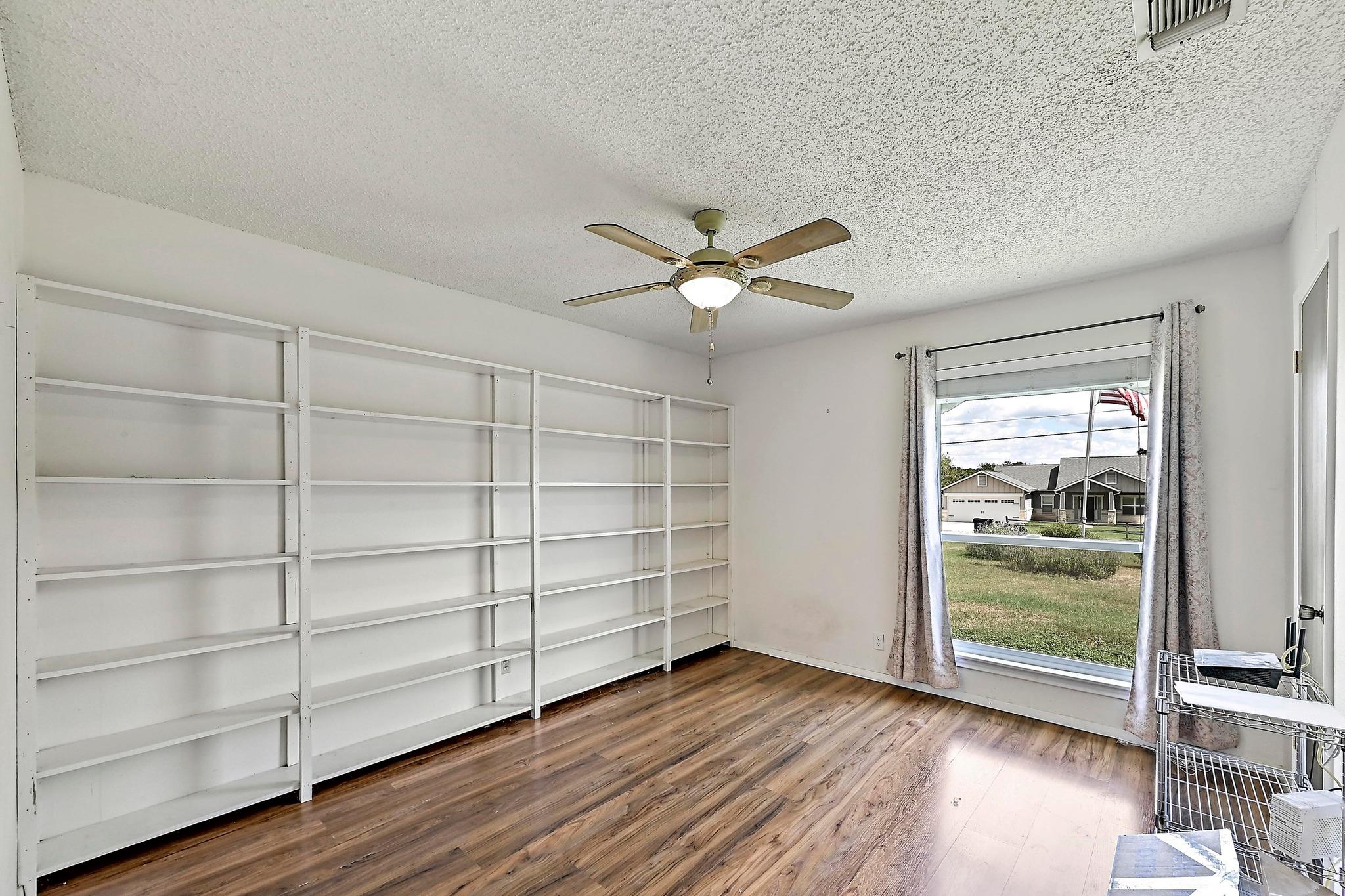 112 NE Skyview Ter, Leander, TX 78641