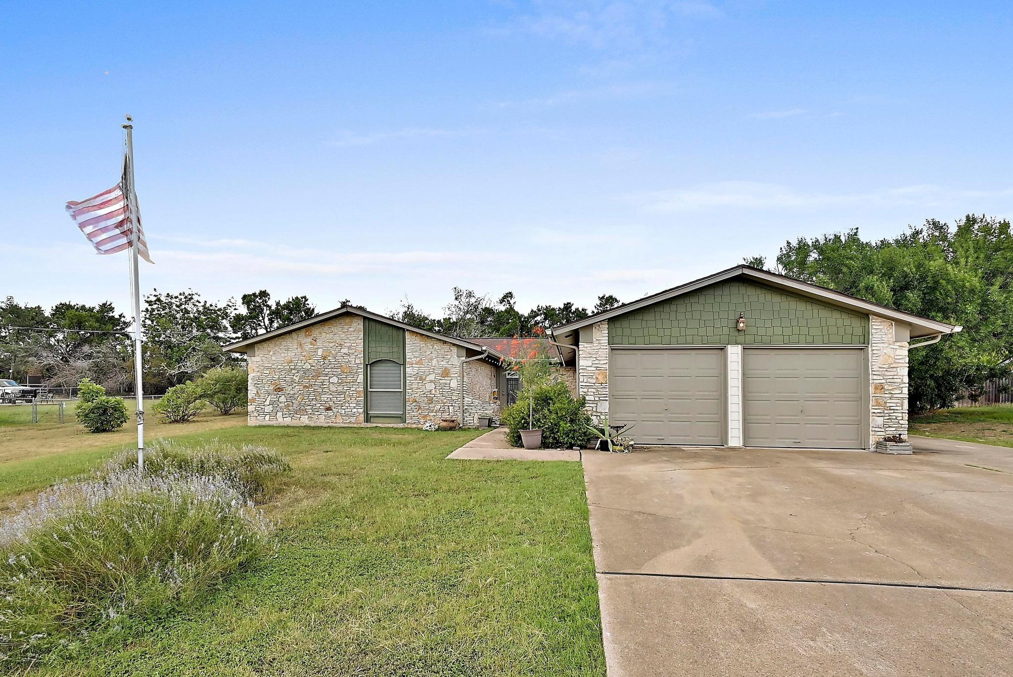 112 NE Skyview Ter, Leander, TX 78641