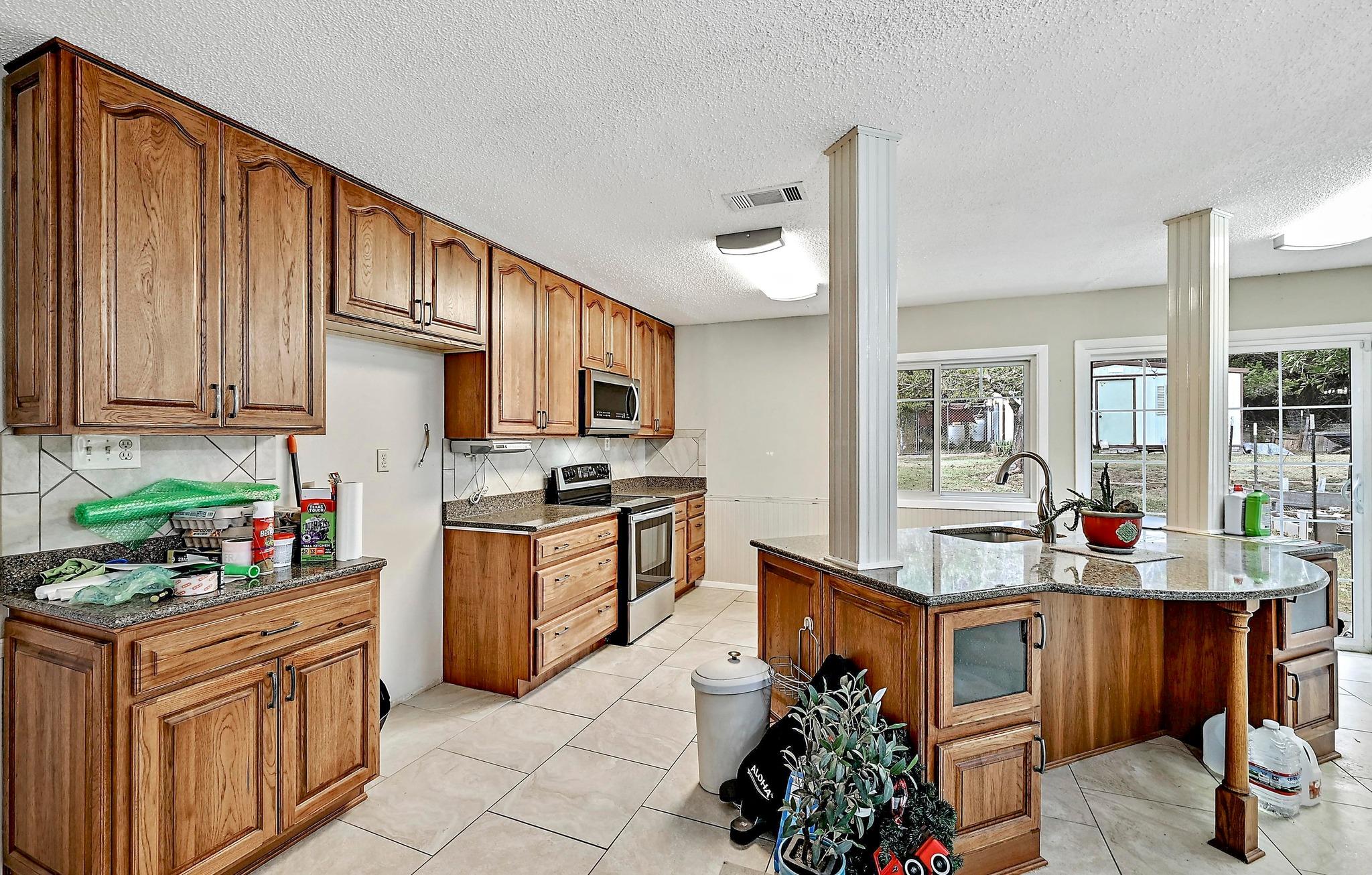 112 NE Skyview Ter, Leander, TX 78641