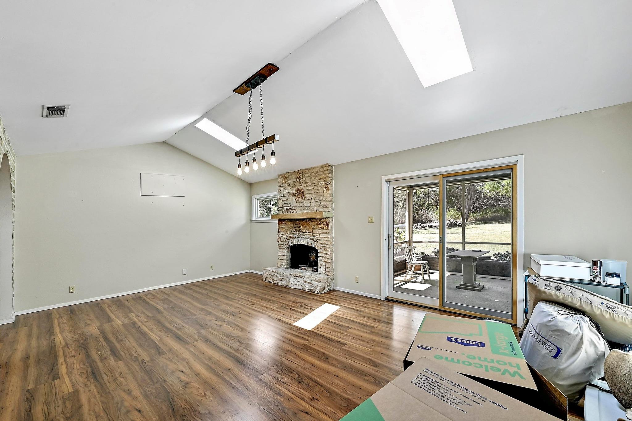 112 NE Skyview Ter, Leander, TX 78641