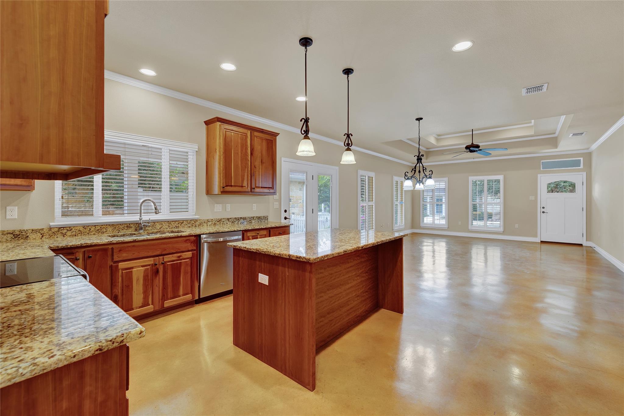 944 Hudson Ln, New Braunfels, TX 78130