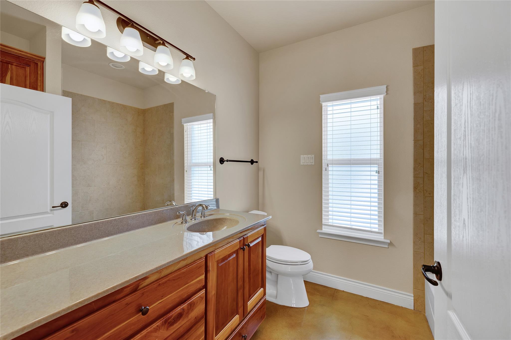 944 Hudson Ln, New Braunfels, TX 78130