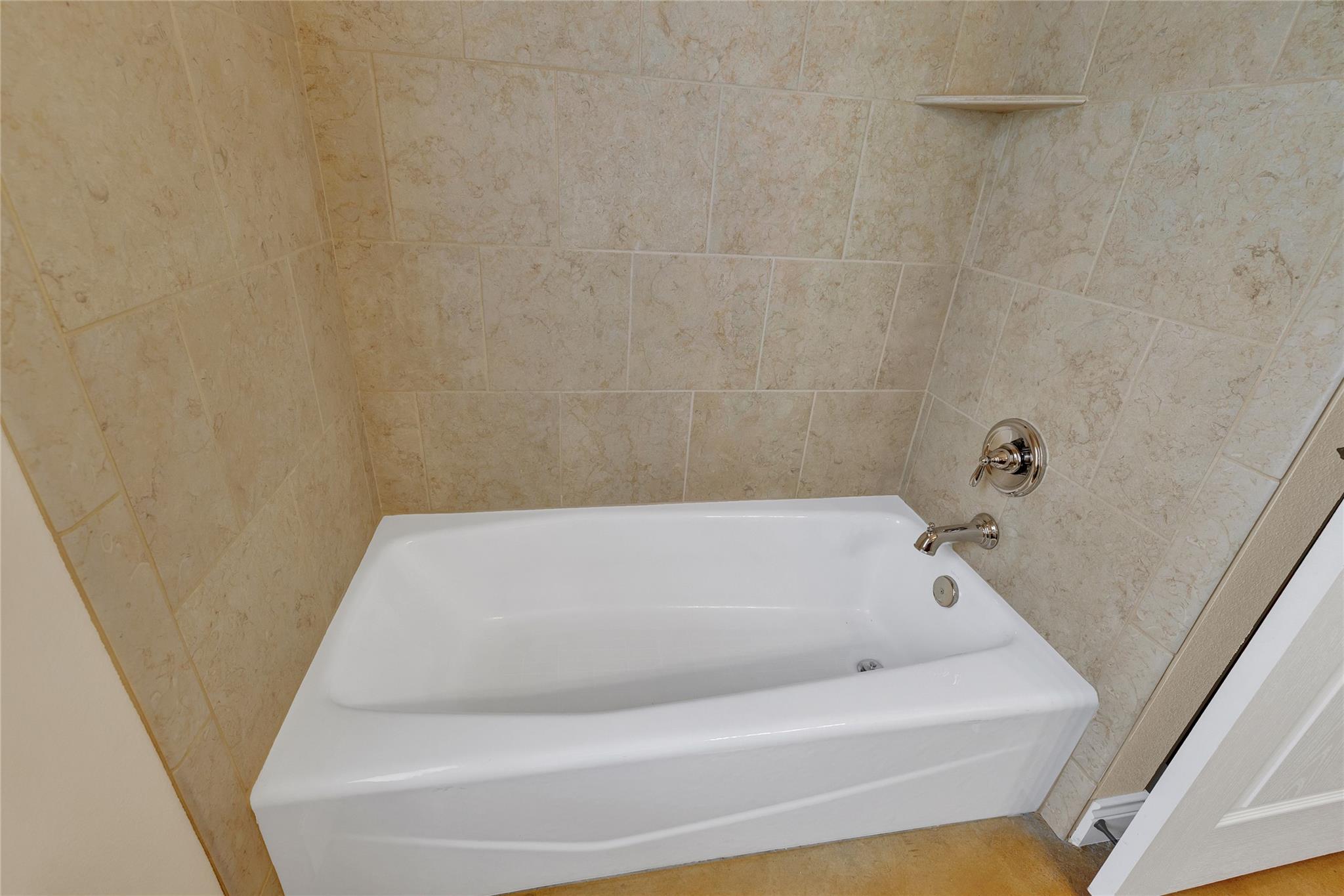 944 Hudson Ln, New Braunfels, TX 78130