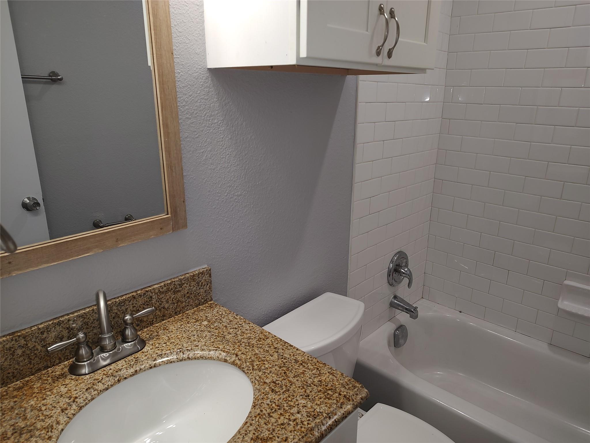 2200 Leah Cv # B, Austin, TX 78748