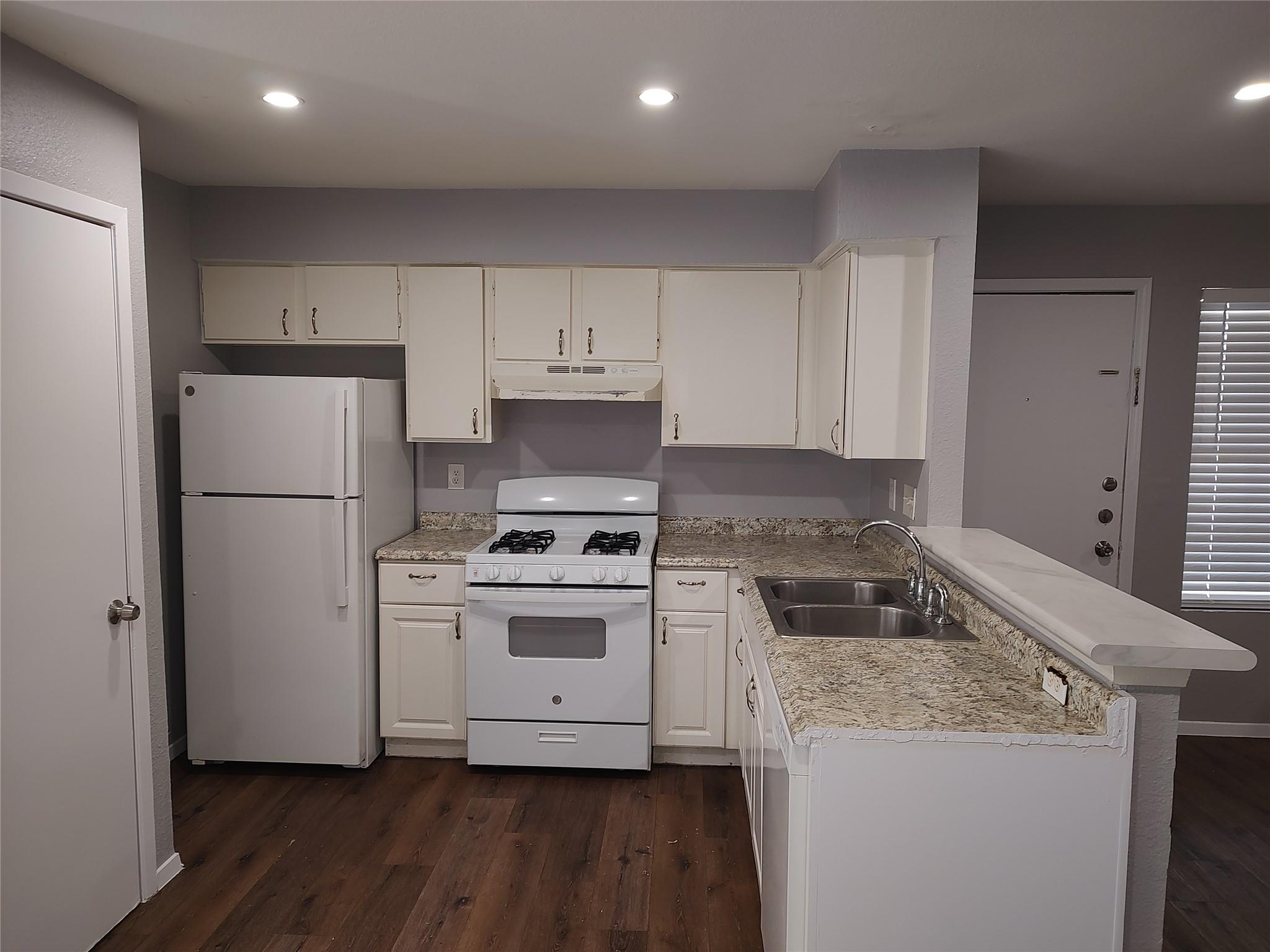 2200 Leah Cv # B, Austin, TX 78748