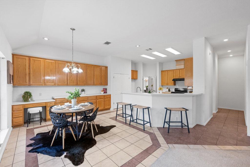 4917 Flaming Oak Cv, Austin, TX 78749