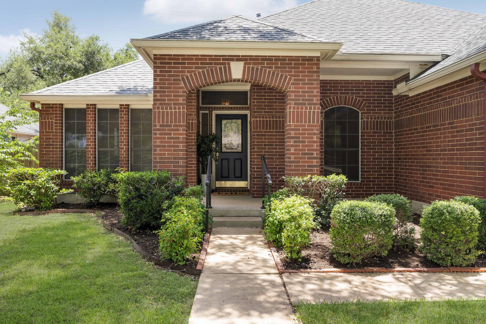 4917 Flaming Oak Cv, Austin, TX 78749