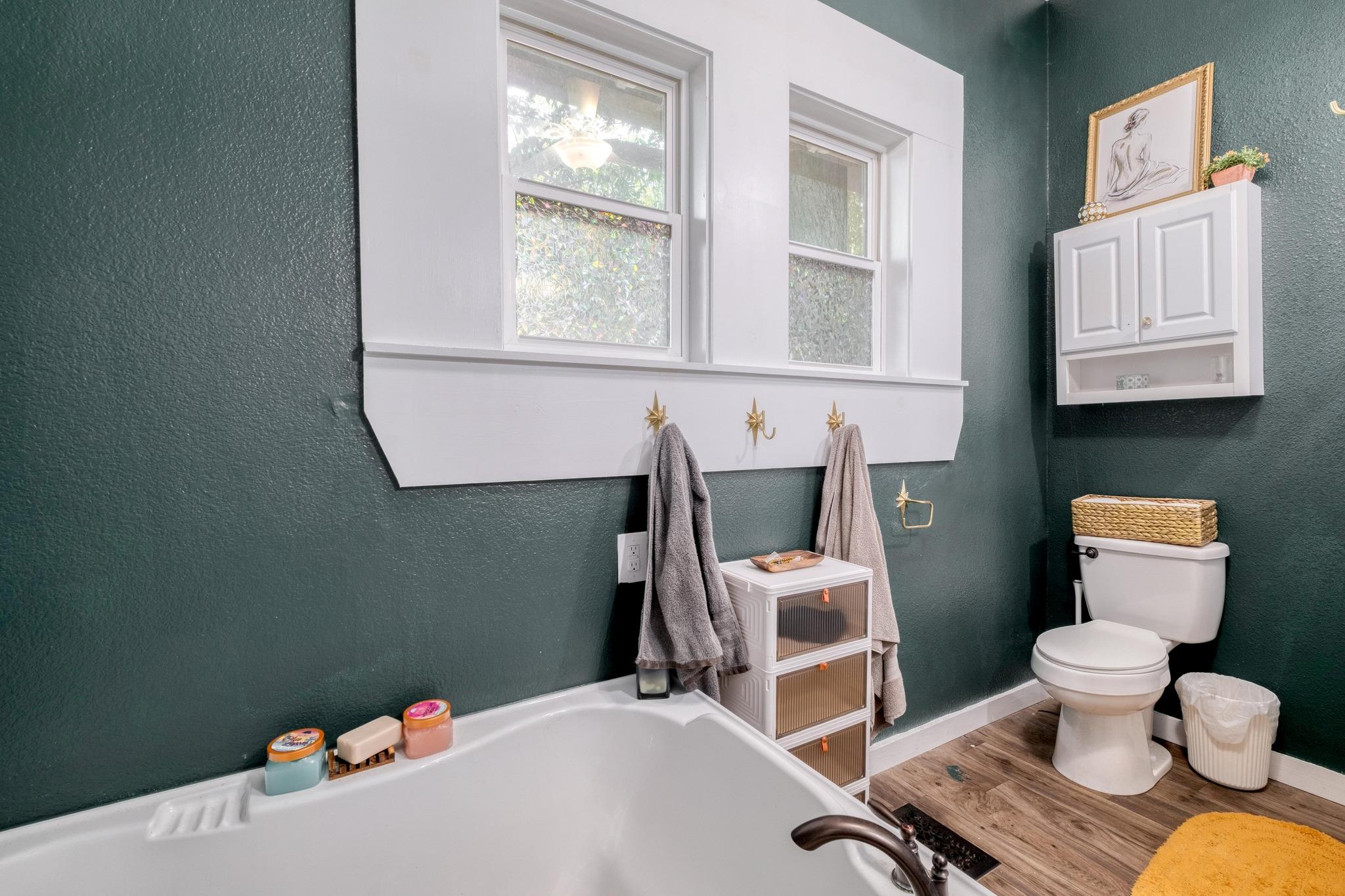 107 N Brazos St, Granger, TX 76530