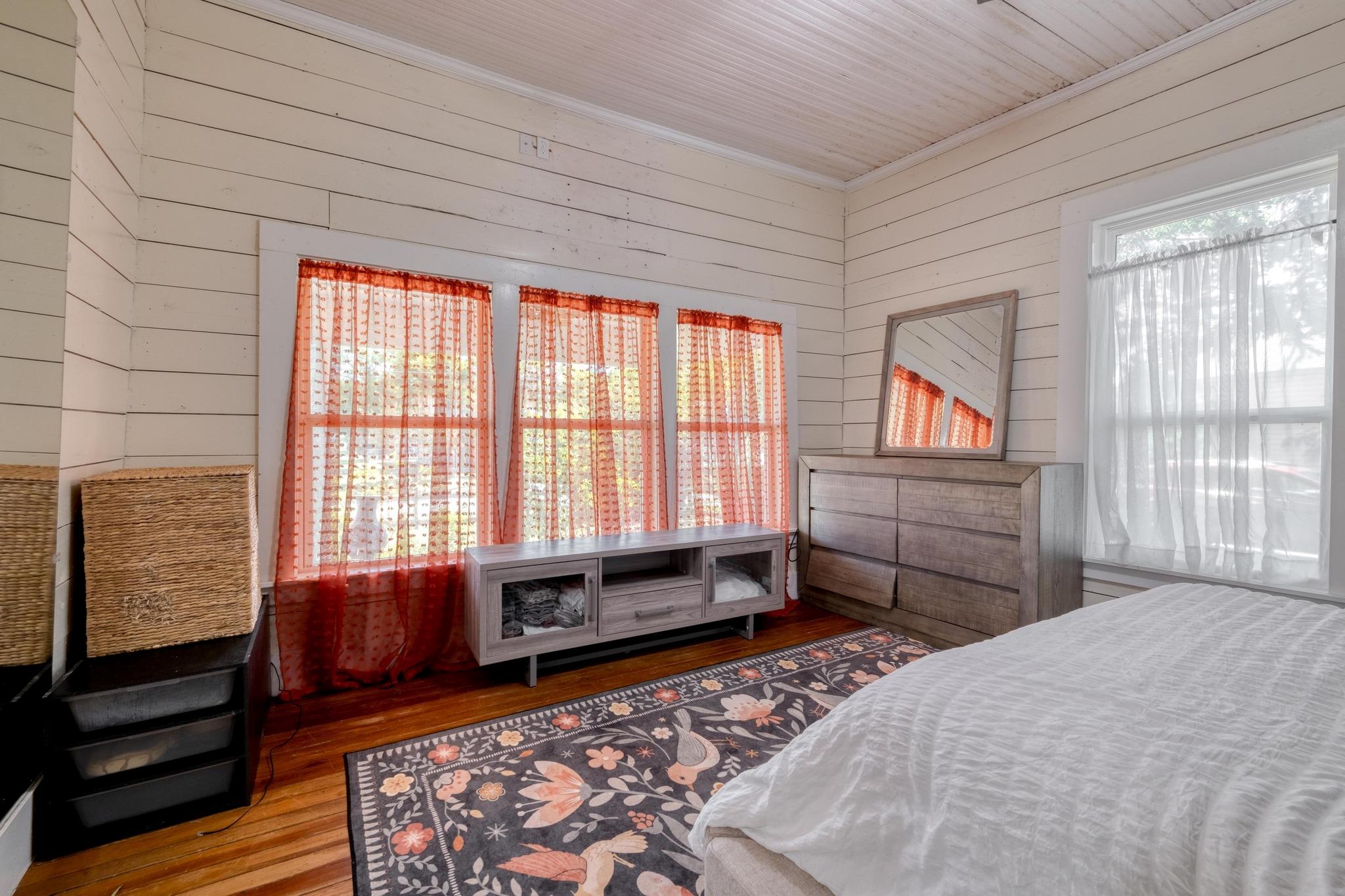 107 N Brazos St, Granger, TX 76530