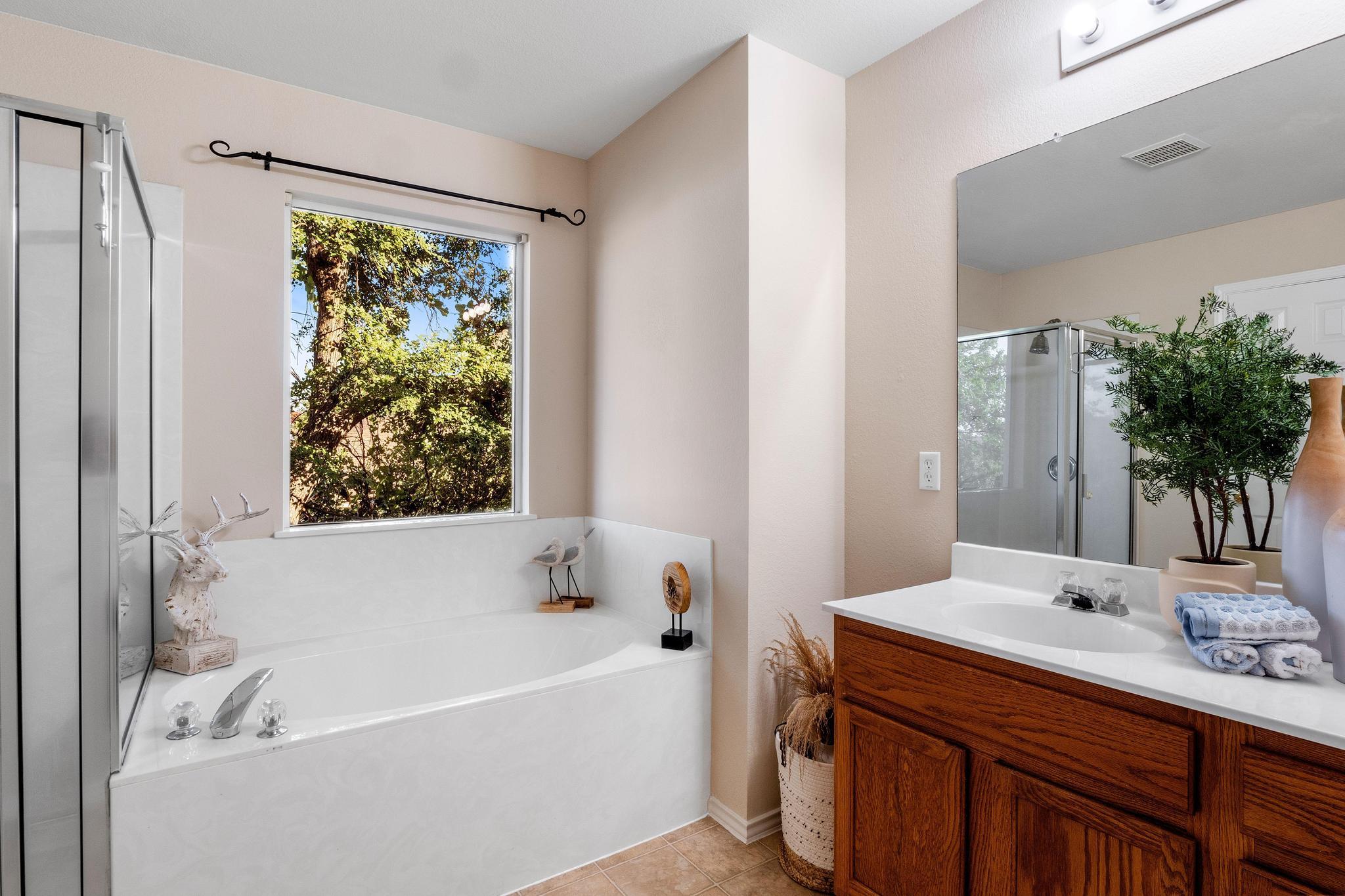 2413 Charlie Harley Dr, Leander, TX 78641