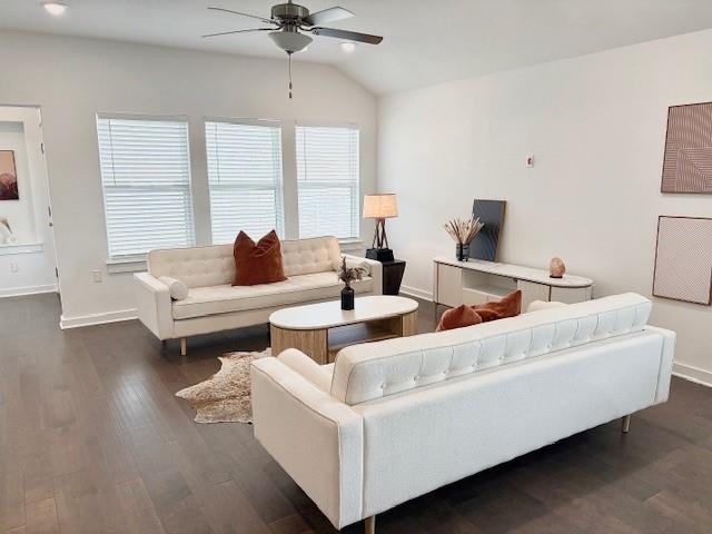 15308 Grenadine Bloom Cv, Del Valle, TX 78617