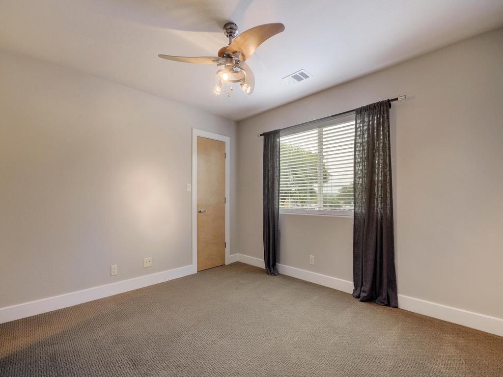 1101 Grove Blvd # 208, Austin, TX 78741