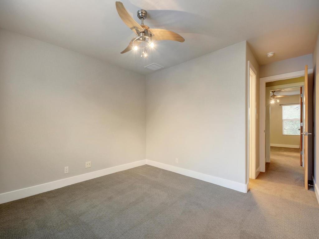 1101 Grove Blvd # 208, Austin, TX 78741