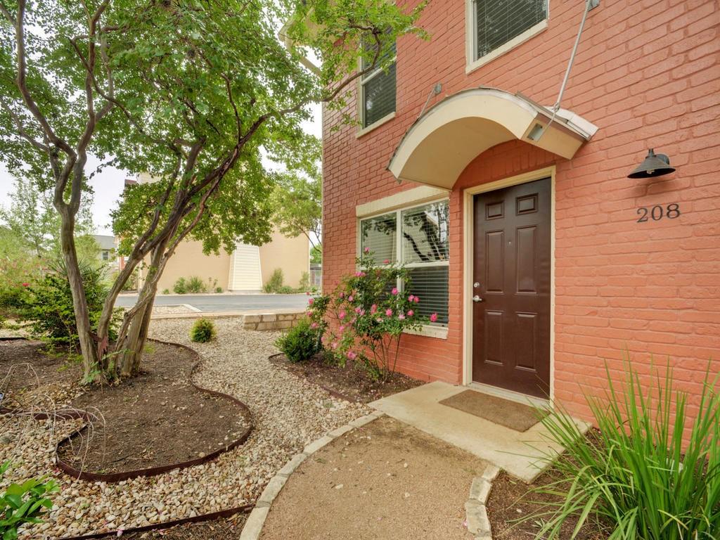 1101 Grove Blvd # 208, Austin, TX 78741