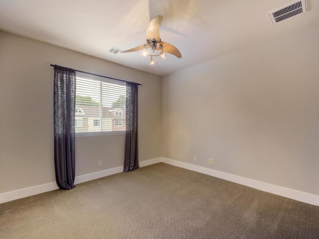 1101 Grove Blvd # 208, Austin, TX 78741