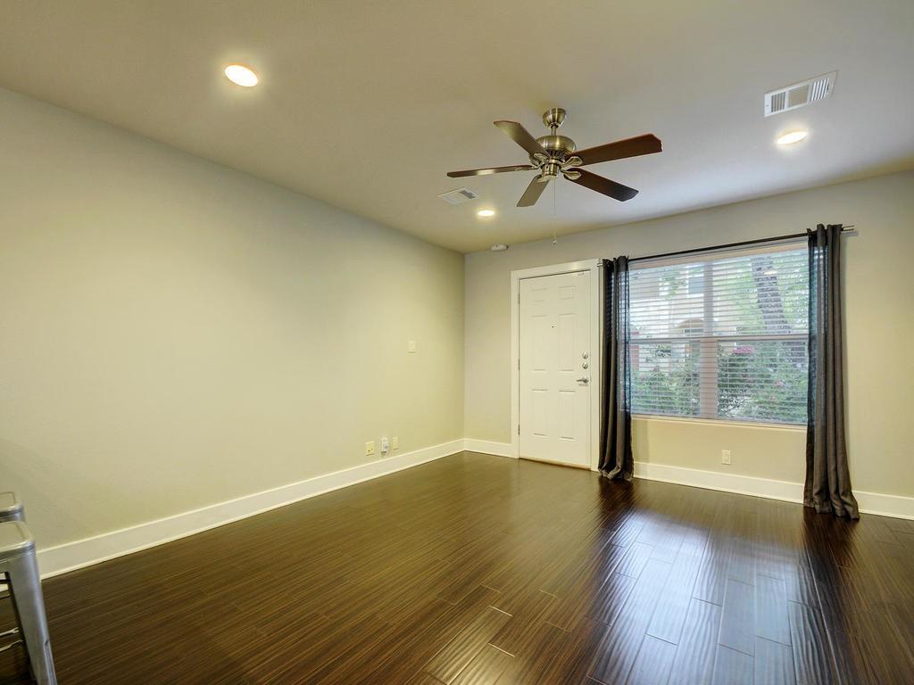 1101 Grove Blvd # 208, Austin, TX 78741