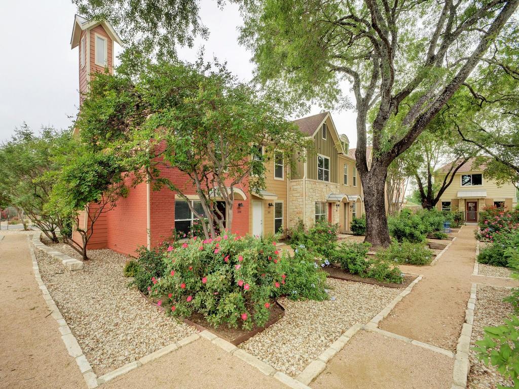 1101 Grove Blvd # 208, Austin, TX 78741