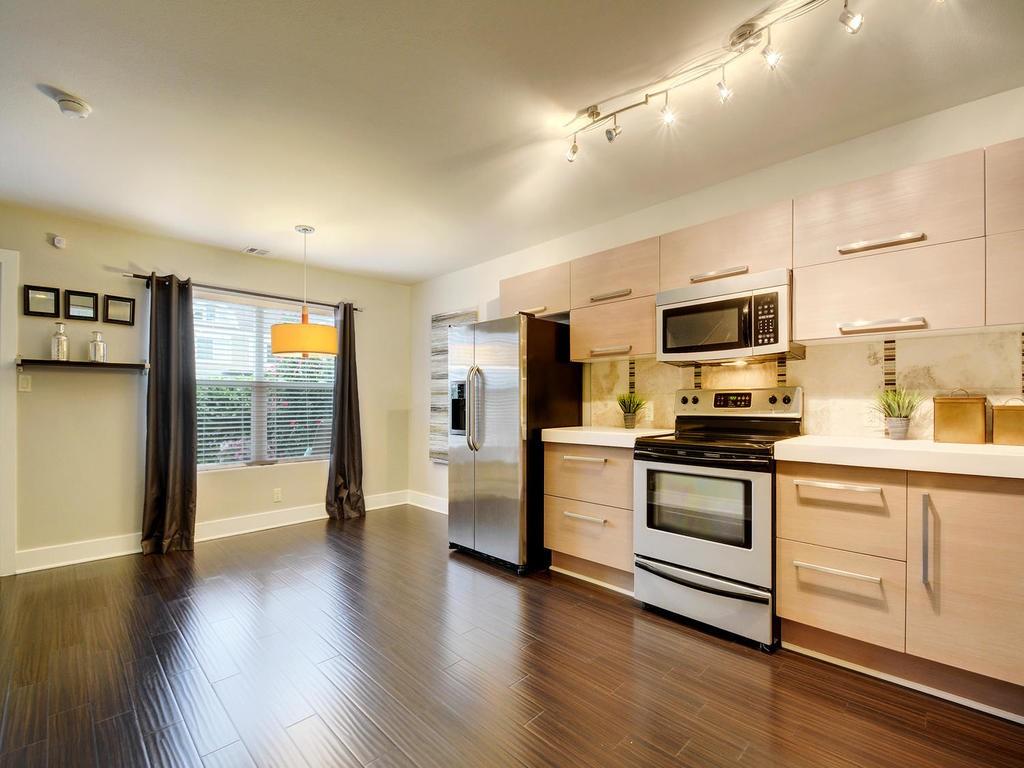 1101 Grove Blvd # 208, Austin, TX 78741