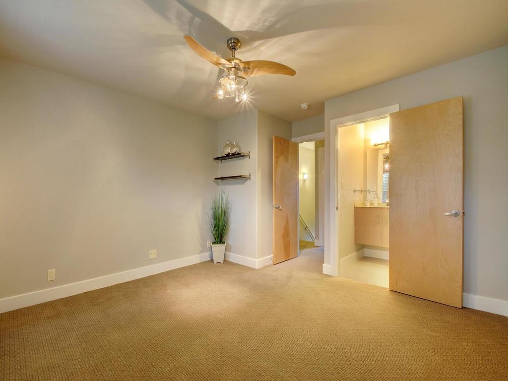 1101 Grove Blvd # 208, Austin, TX 78741