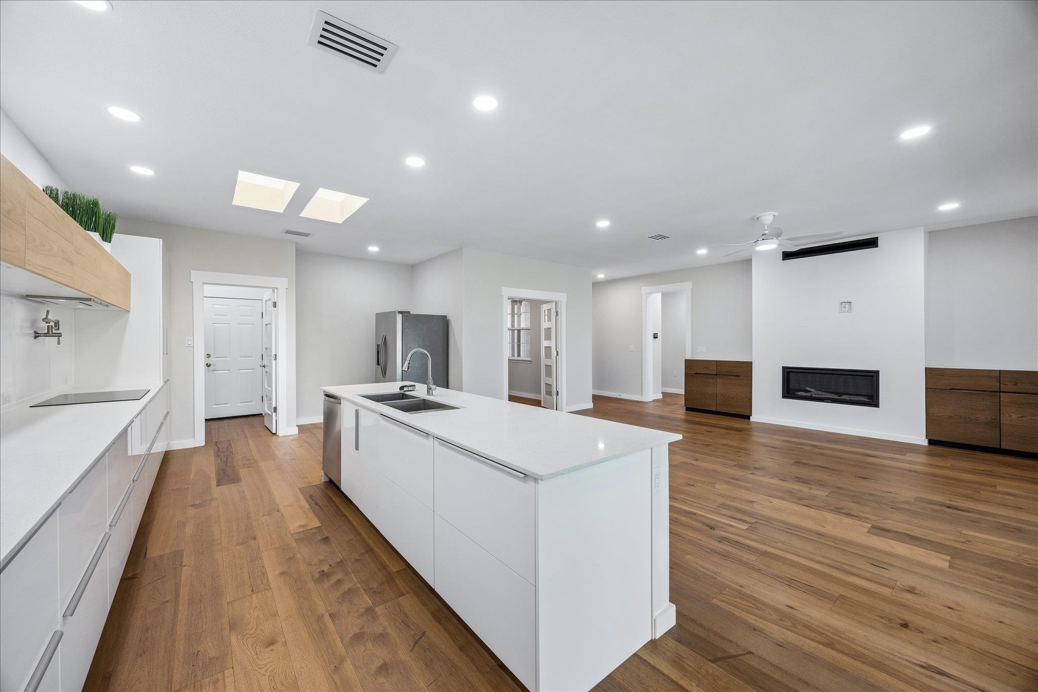 110 Hale Ct, Georgetown, TX 78633