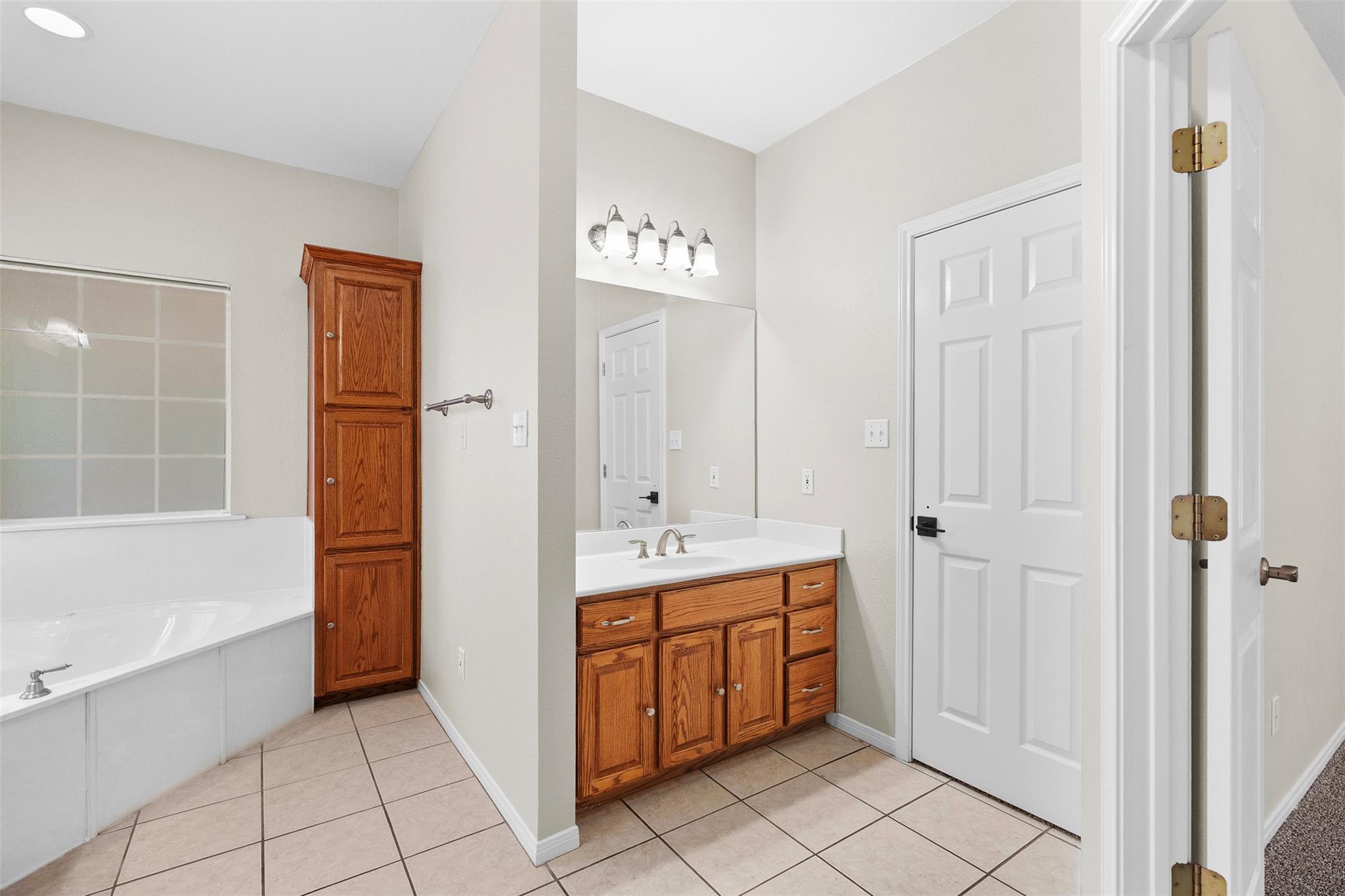 1412 Indian Trl, Salado, TX 76571