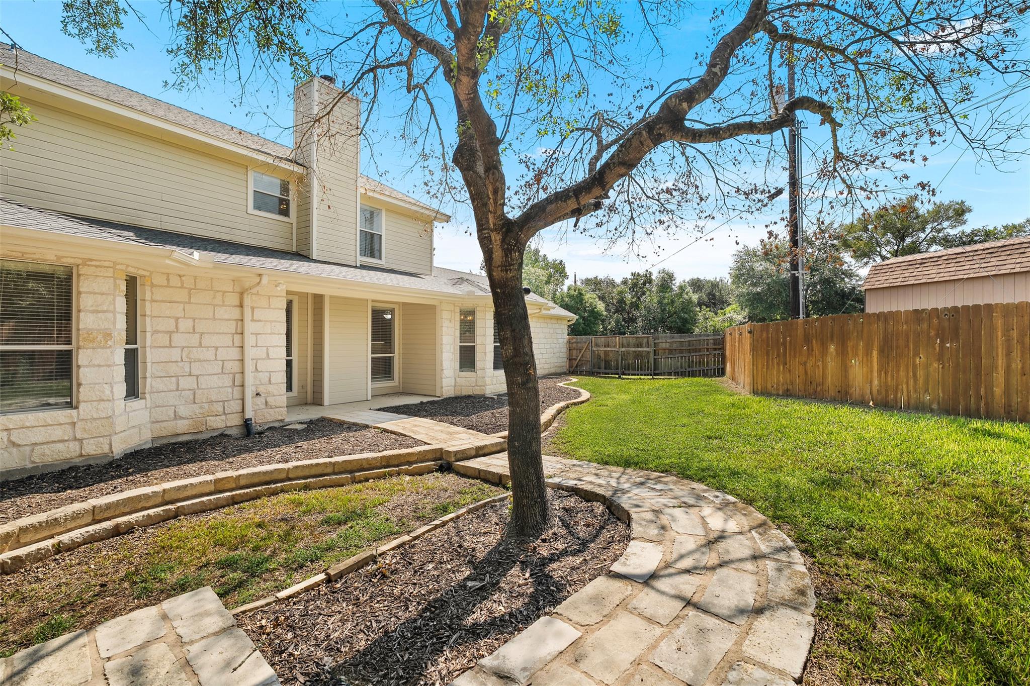 1412 Indian Trl, Salado, TX 76571