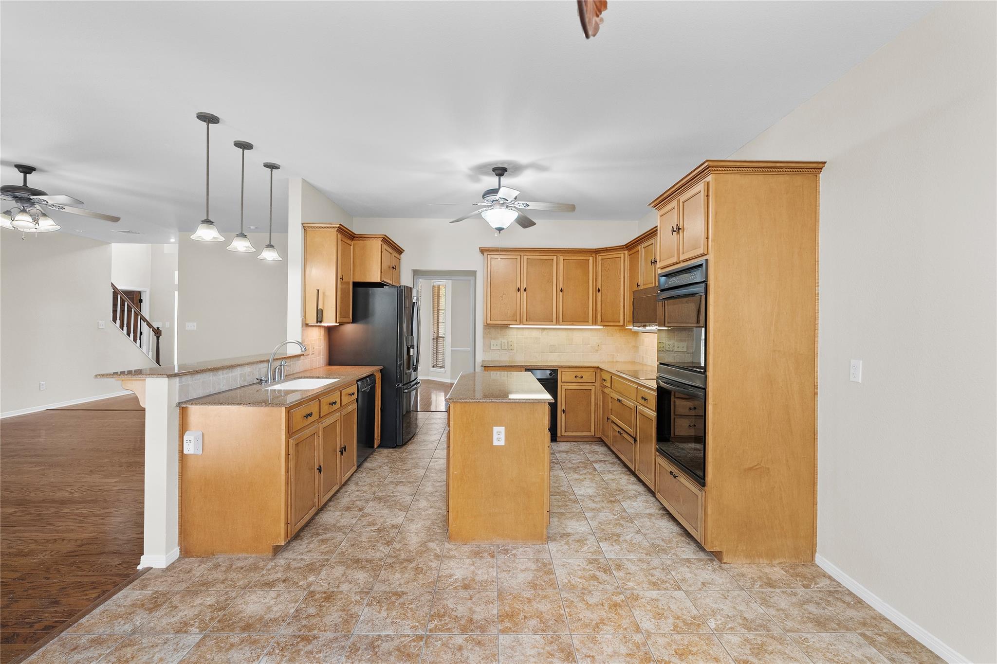 1412 Indian Trl, Salado, TX 76571