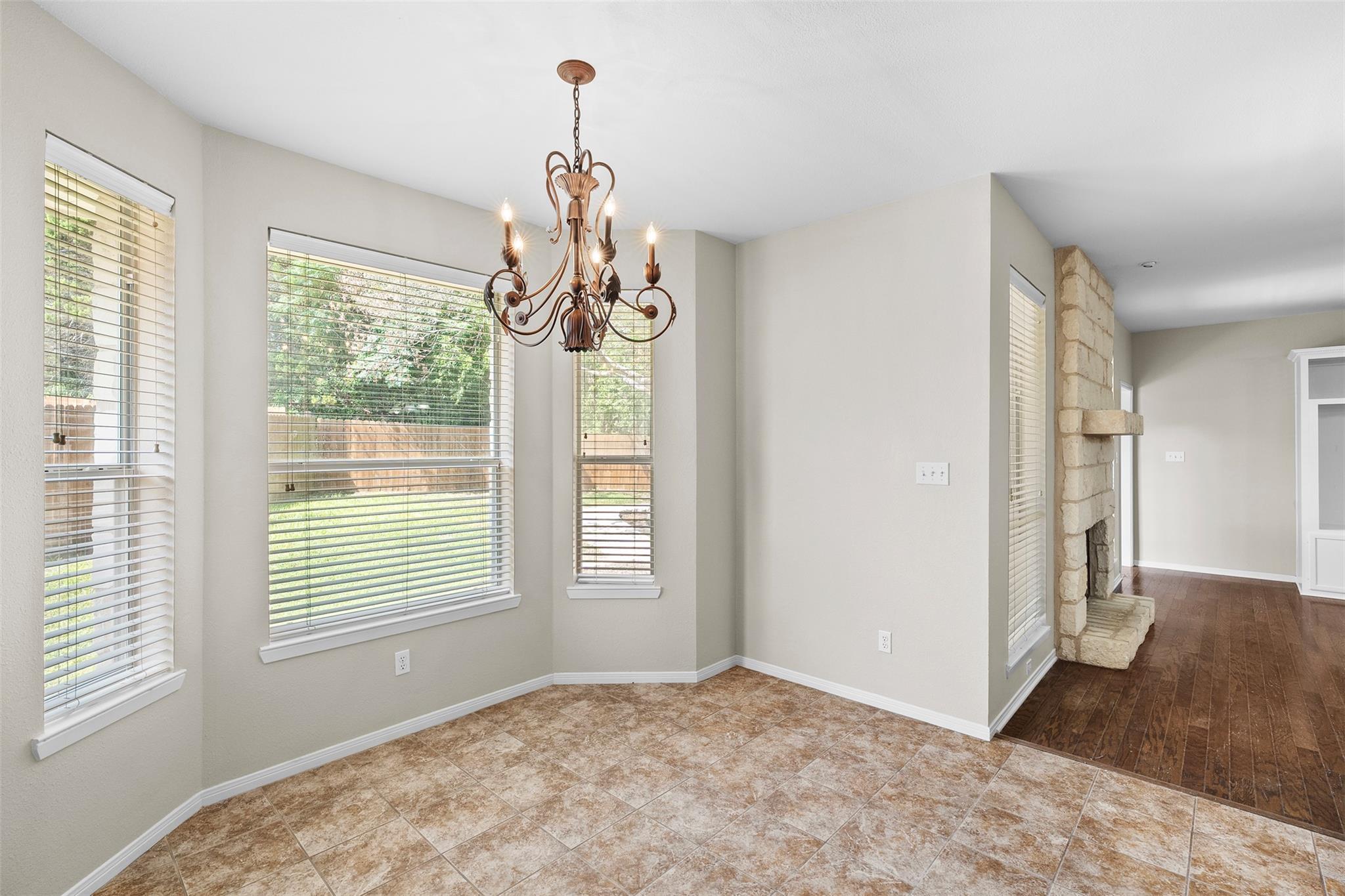 1412 Indian Trl, Salado, TX 76571