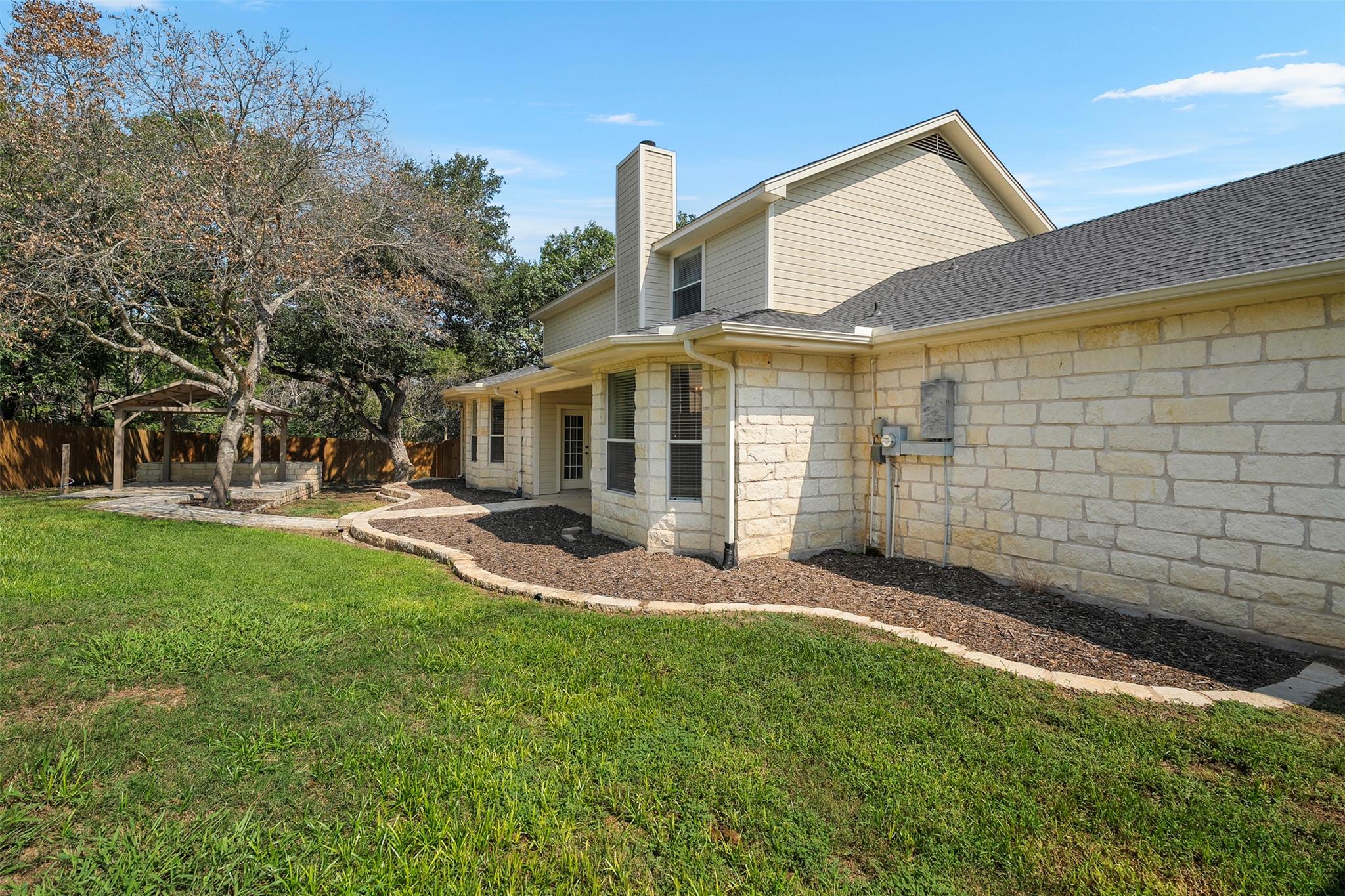 1412 Indian Trl, Salado, TX 76571
