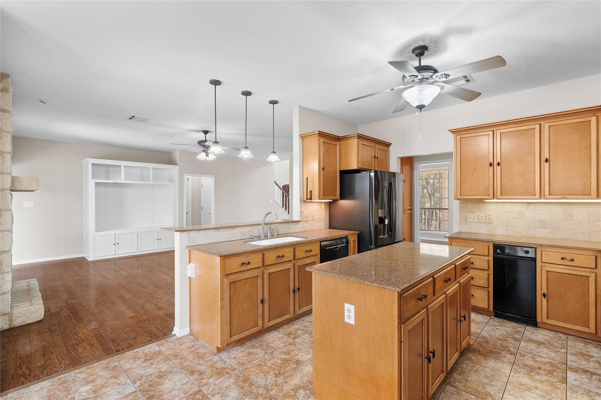 1412 Indian Trl, Salado, TX 76571