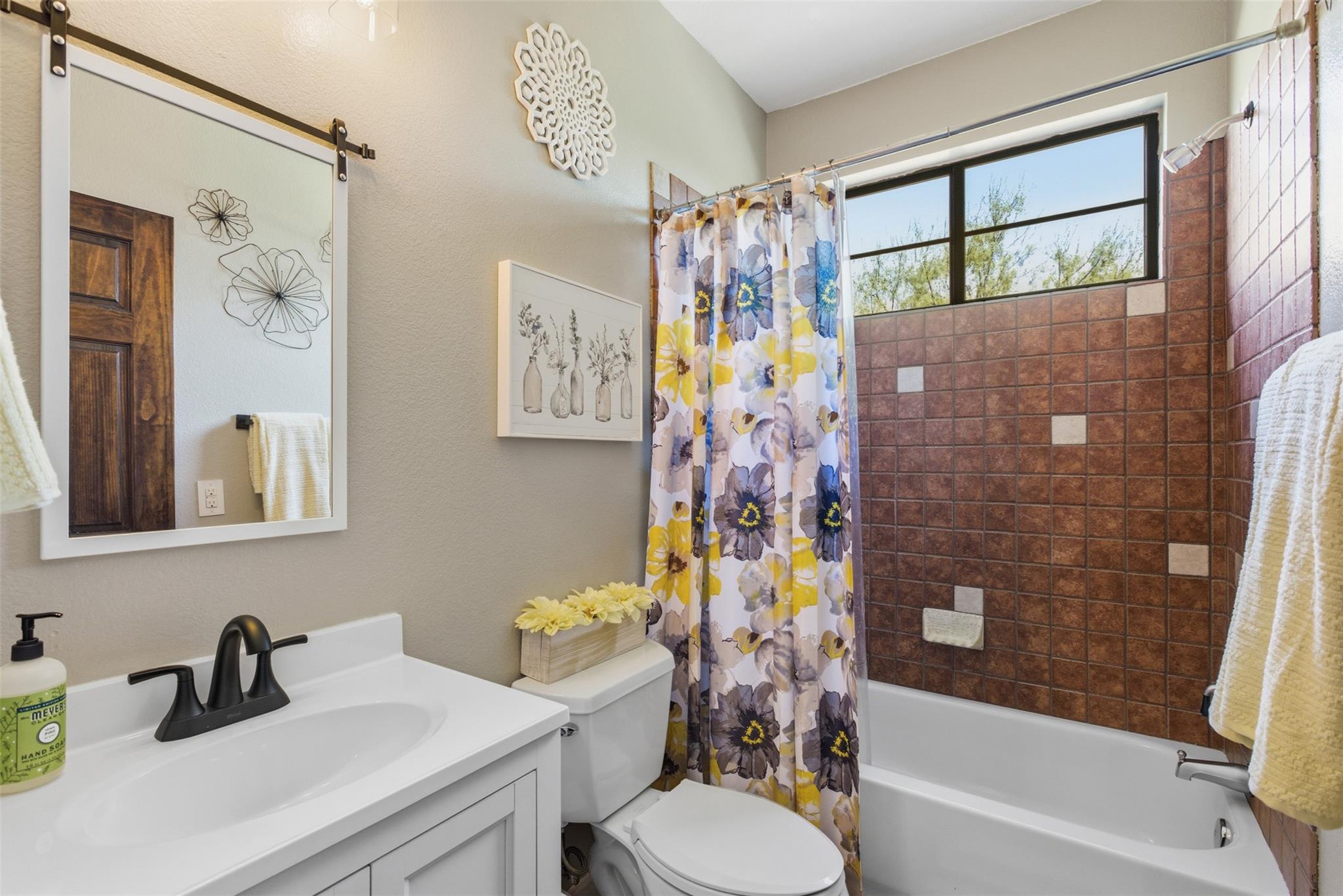 4110 Tyx Trl, Spicewood, TX 78669