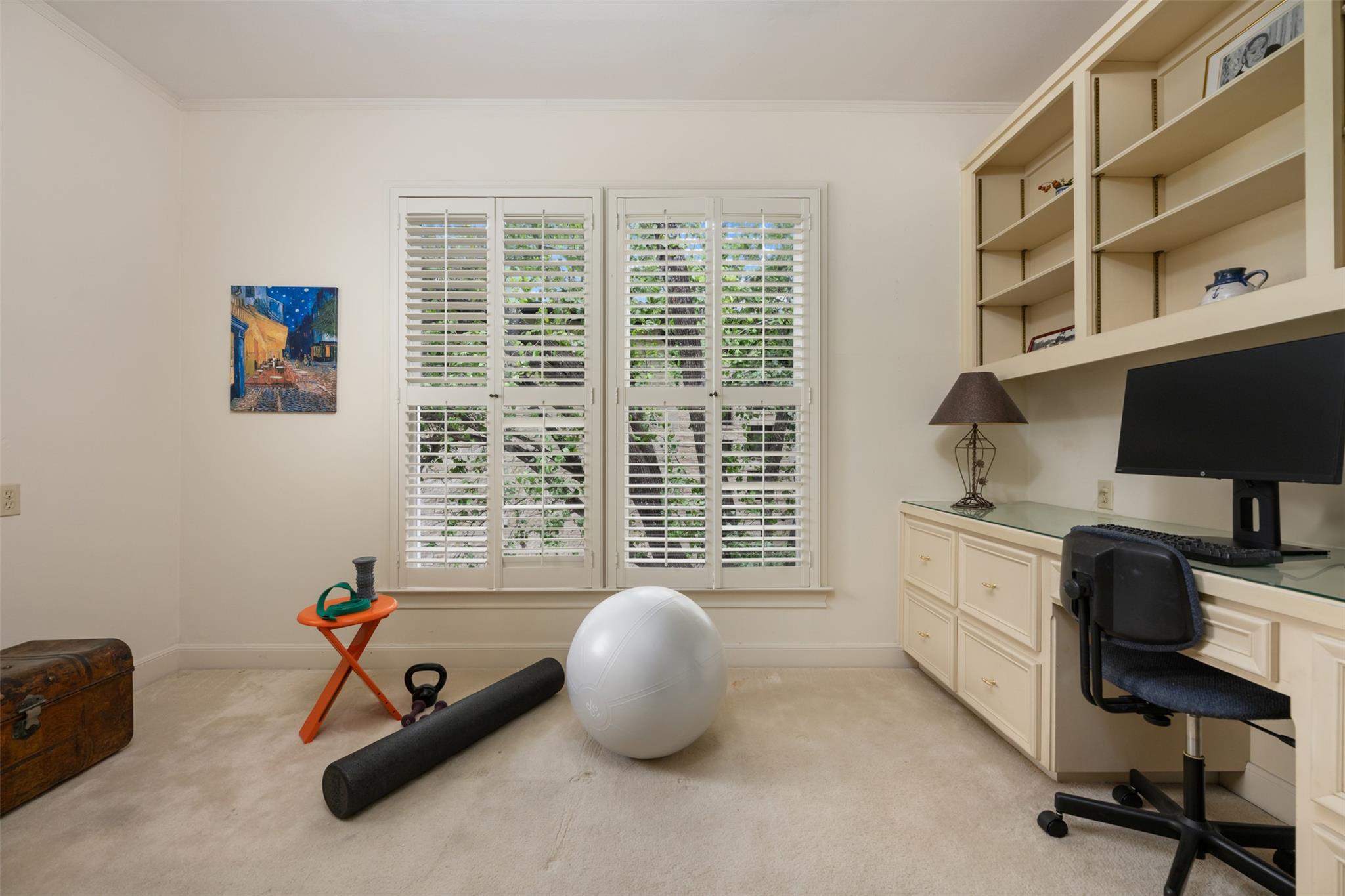 52 Club Estates Pkwy, The Hills, TX 78738