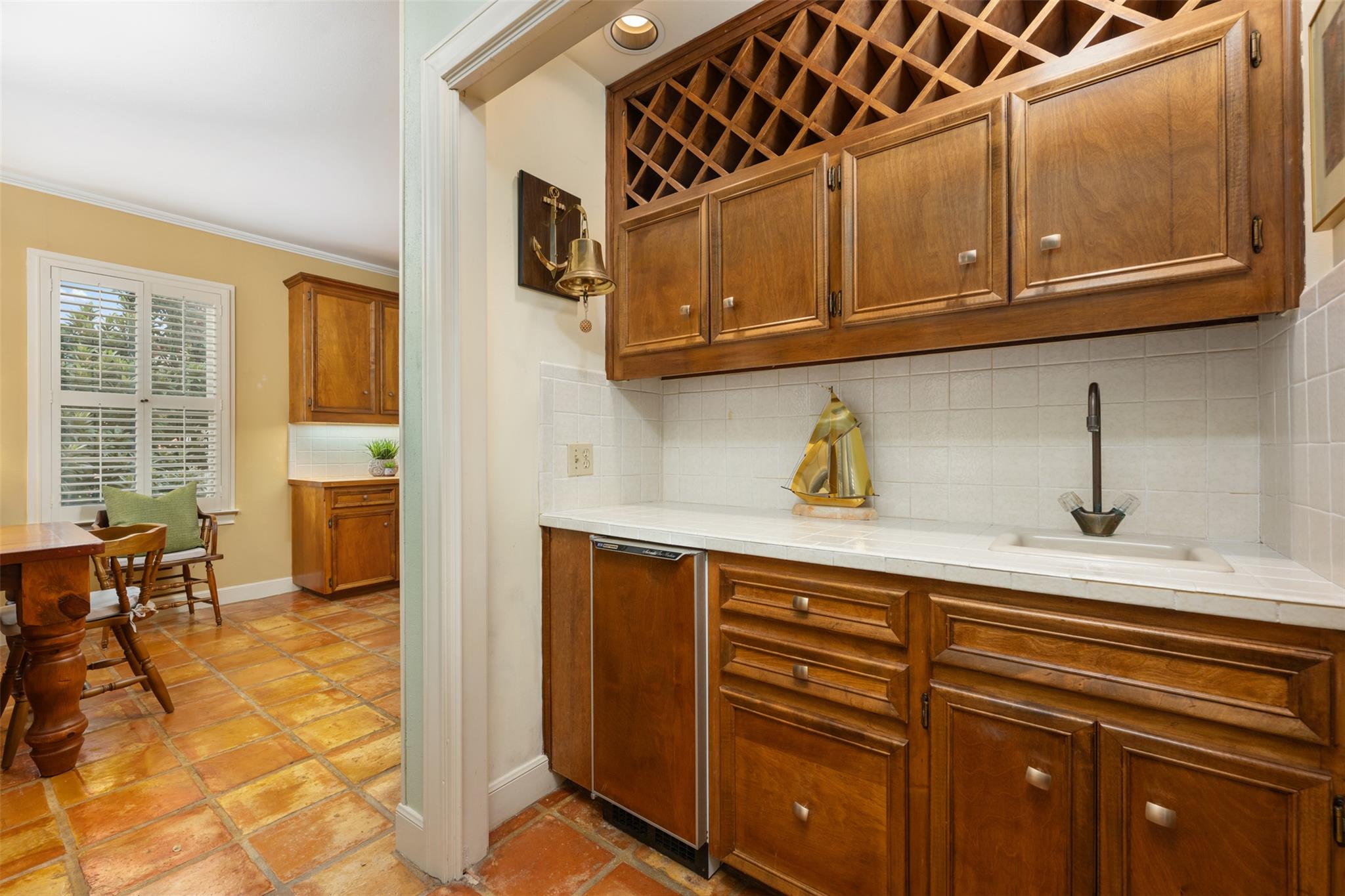 52 Club Estates Pkwy, The Hills, TX 78738