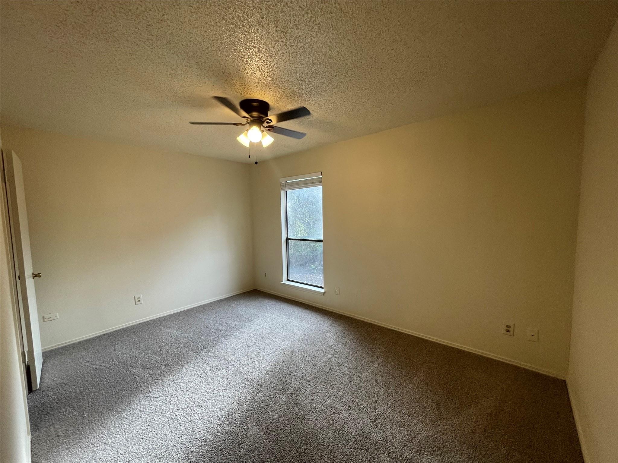 113 Hillside Dr # B, Elgin, TX 78621