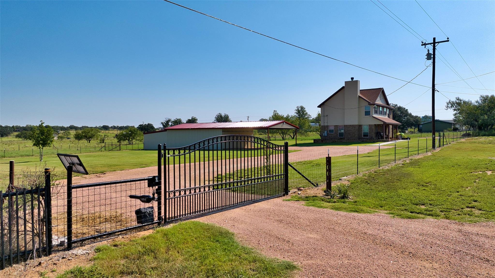 1004 E Pontotoc St, Mason, TX 76856