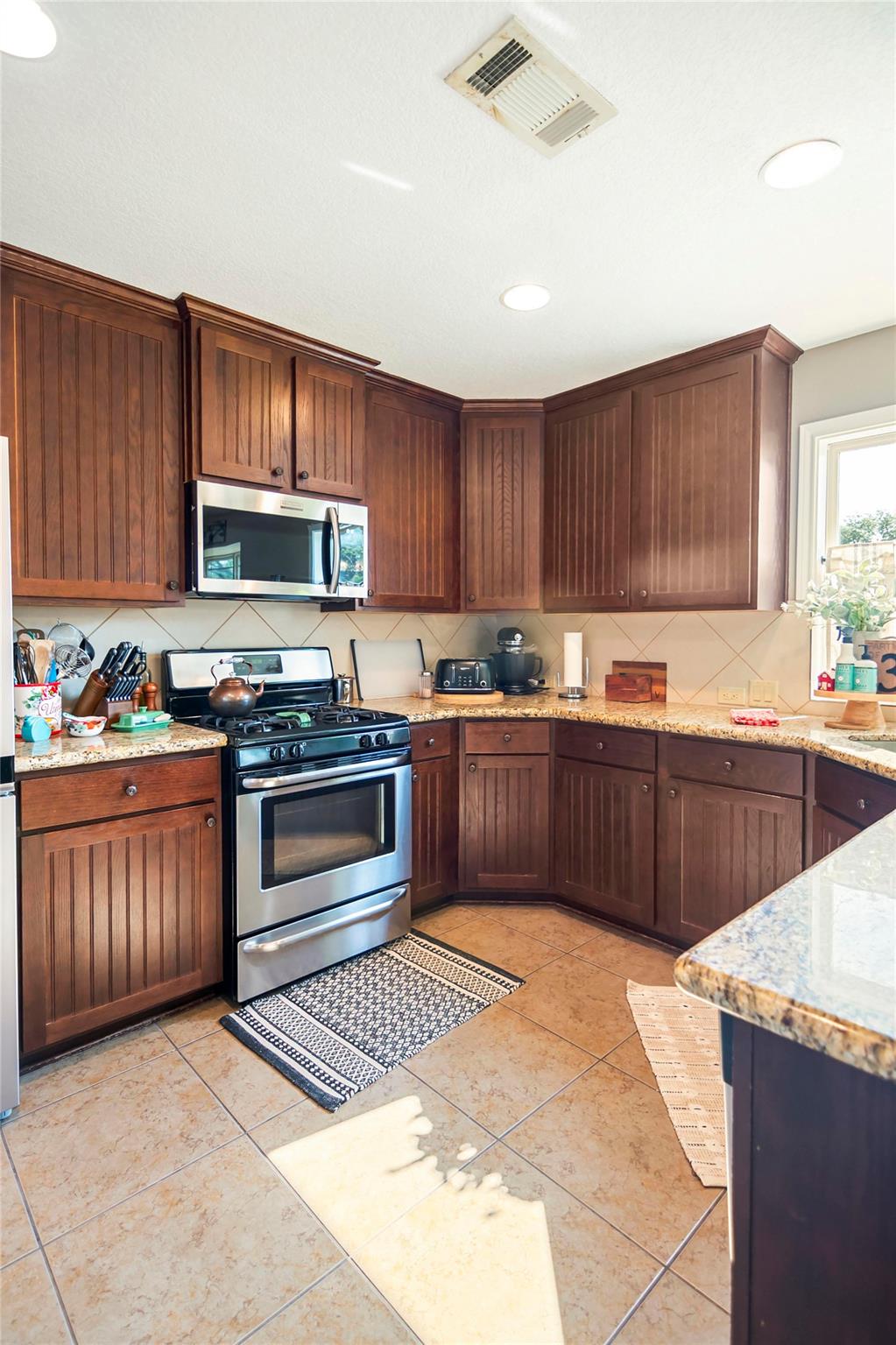 1004 E Pontotoc St, Mason, TX 76856