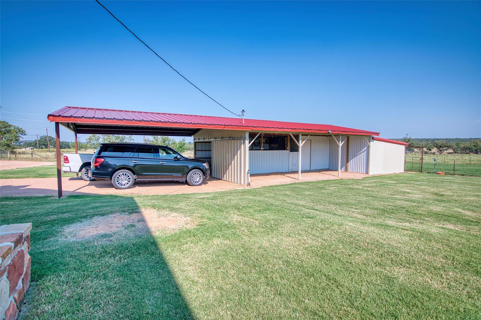 1004 E Pontotoc St, Mason, TX 76856