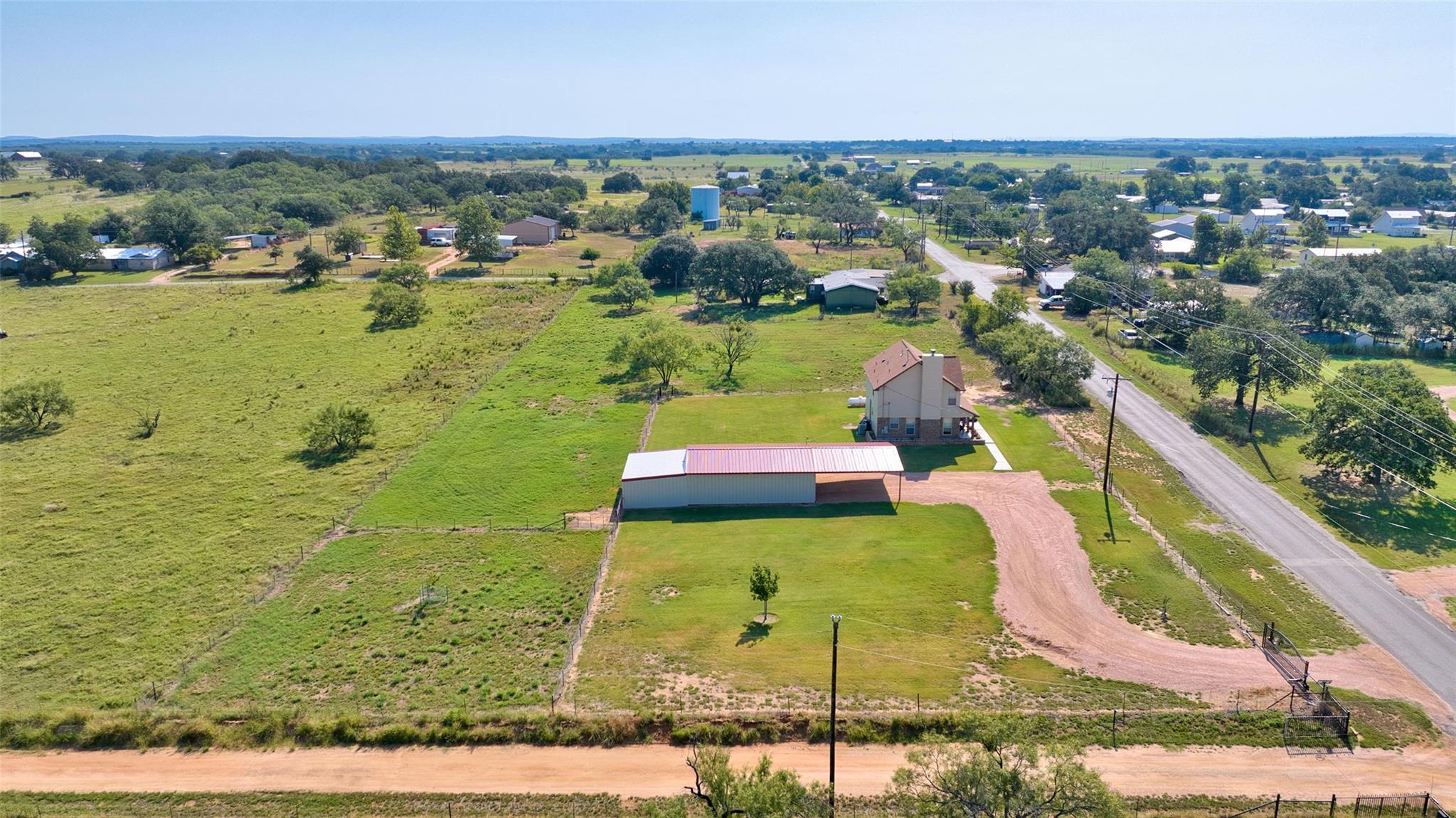 1004 E Pontotoc St, Mason, TX 76856