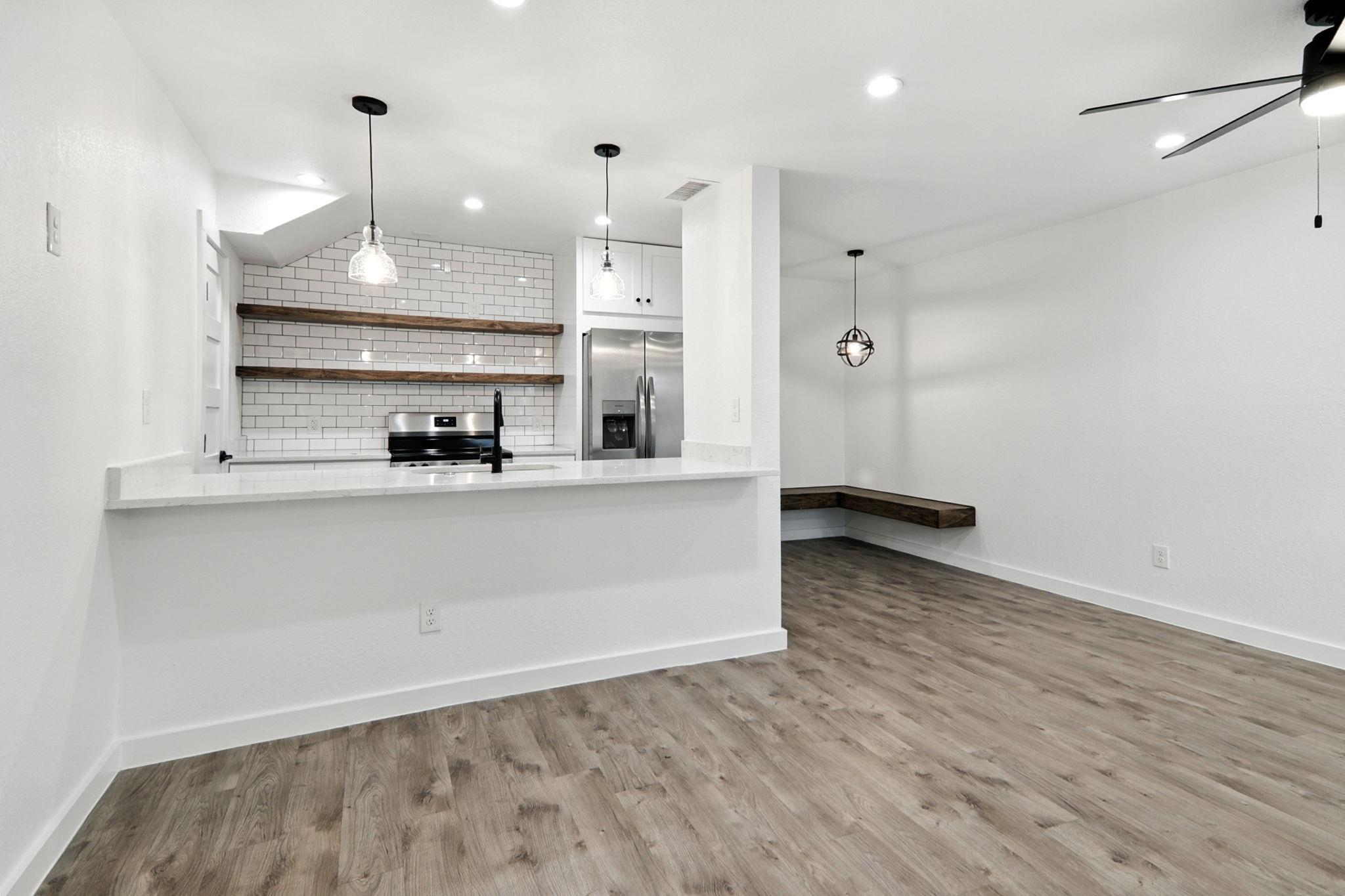 2124 Burton Dr # 133, Austin, TX 78741