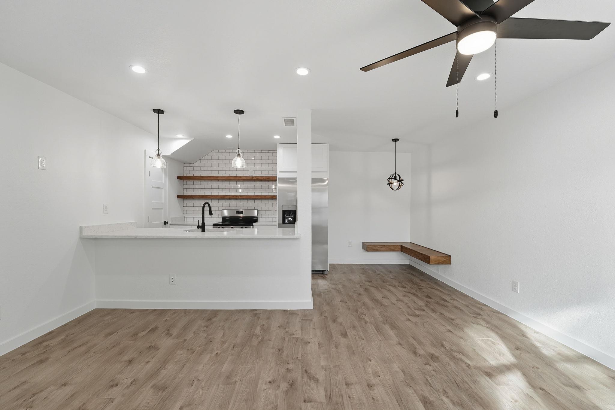 2124 Burton Dr # 133, Austin, TX 78741