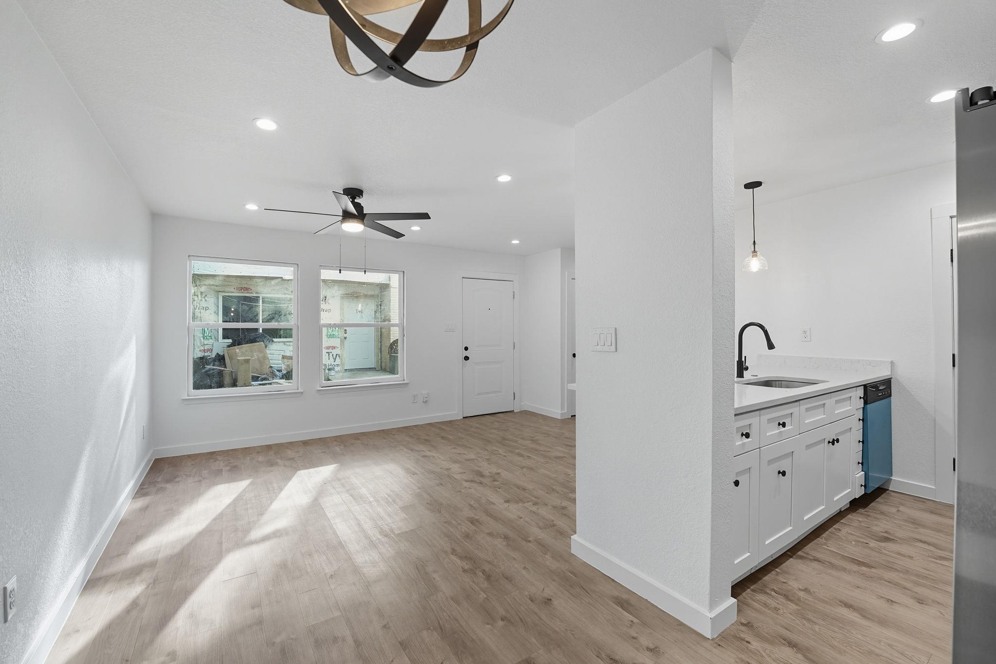 2124 Burton Dr # 133, Austin, TX 78741