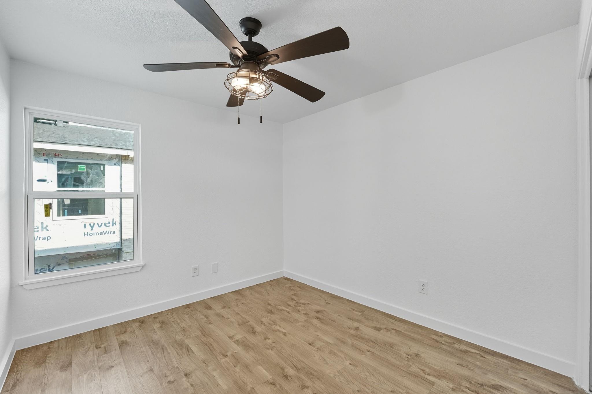 2124 Burton Dr # 133, Austin, TX 78741