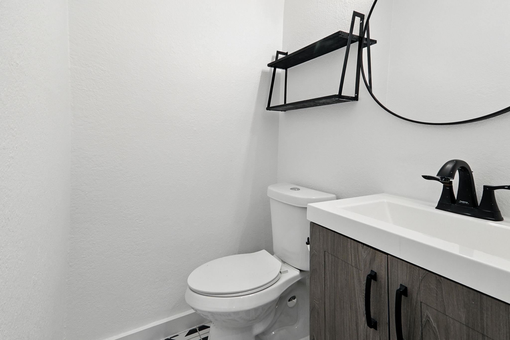 2124 Burton Dr # 133, Austin, TX 78741