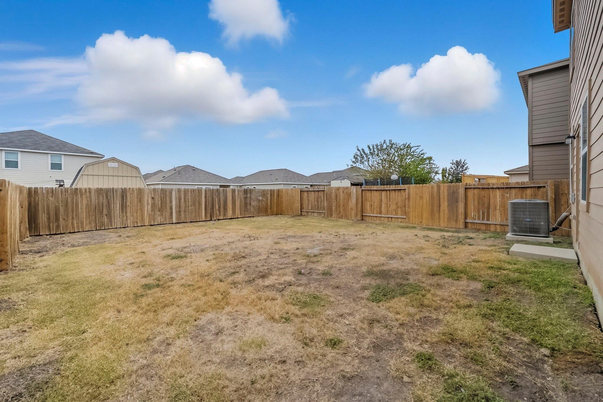 1657 Amy Dr, Kyle, TX 78640